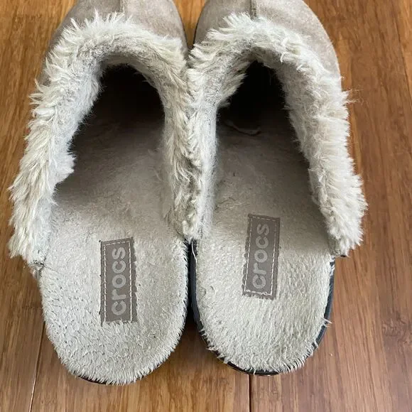 Crocs Cobbler Suede Mules Clogs Faux Fur Lined Womens 8 Brown Slip On 2.5" - Picture 4 of 10
